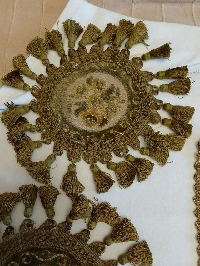 Conjunto 5 tapetes antiguos con flecos