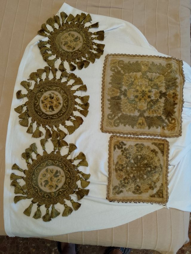 Conjunto 5 tapetes antiguos con flecos