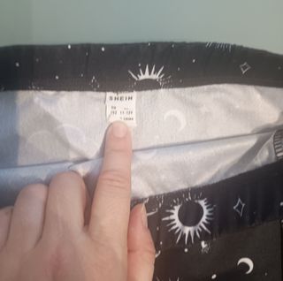 Falda elástica con estampado celestial