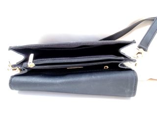 Lote compuesto por Bolso Negro y Jersey Boho