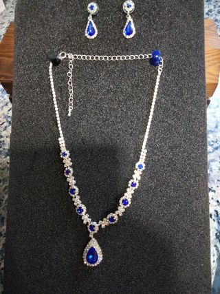 Gargantilla y pendientes bisutería azul