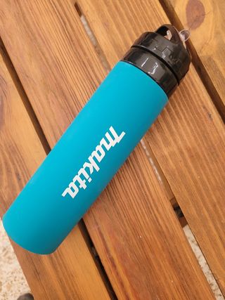 Botella de agua Makita
