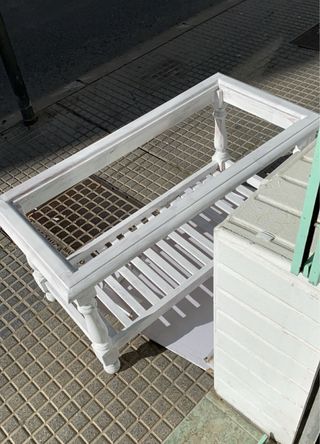 Mesita auxiliar blanca con cristal