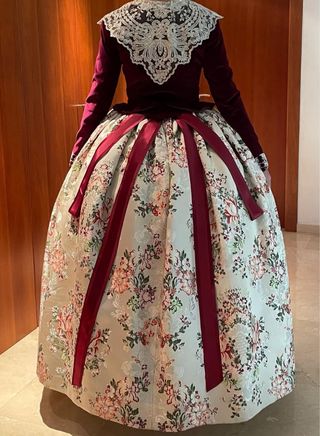 Traje de fallera