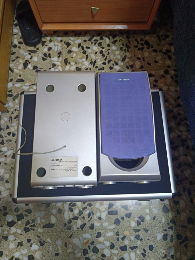 Pareja de altavoces Aiwa SX-MD210