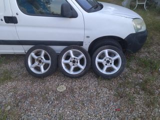 Llanta Ford
