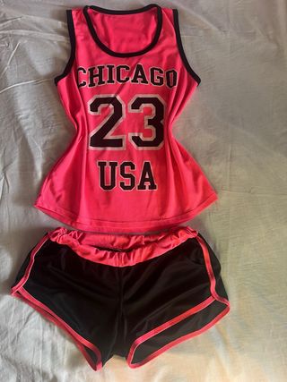 Conjunto vintage Chicago mujer rosa y negro