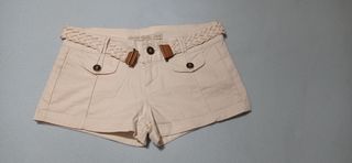 Shorts Bershka T36 con cinturón trenzado