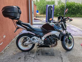 Suzuki GSR600 2006