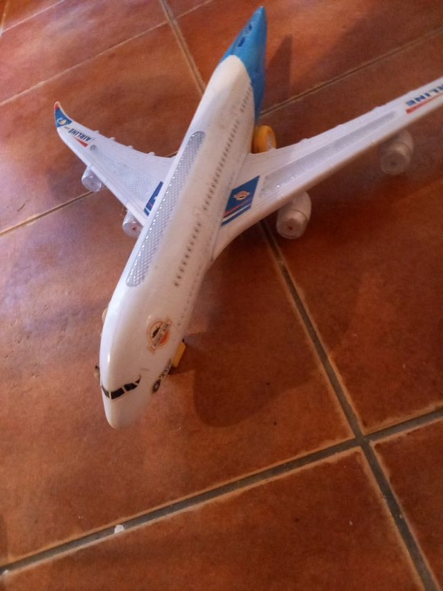 Avión de juguete 44cm×44cm