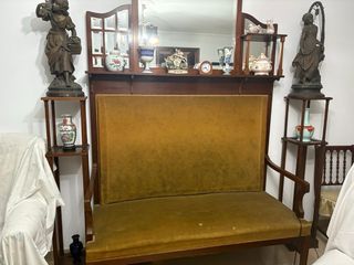 Silla antigua de madera y tela (Escucho ofertas)