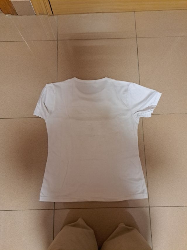 4 Camisetas de Harry Styles y Louis Tomlinson