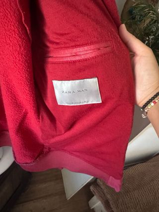 Cazadora bomber roja Zara hombre