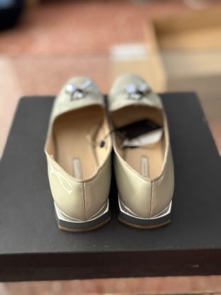 Mocasines color topo y Plateados Talla 40