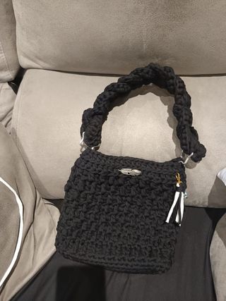 Bolso de trapillo negro