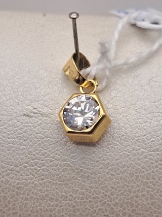 Colgante Oro 18K Hexagonal con Circonita