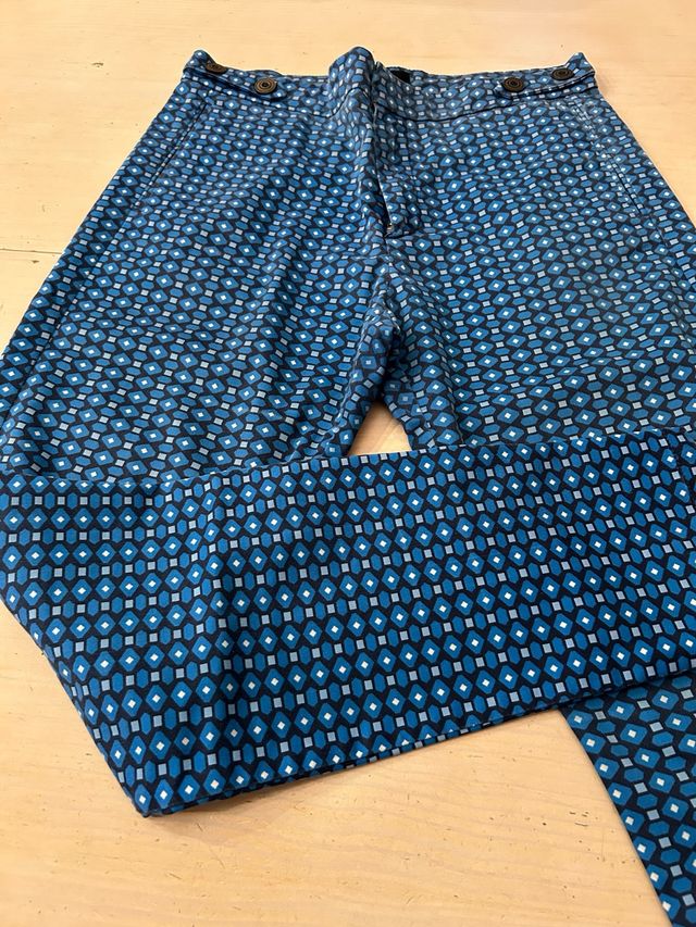 Pantalón Fórmula Joven Estampado Geométrico