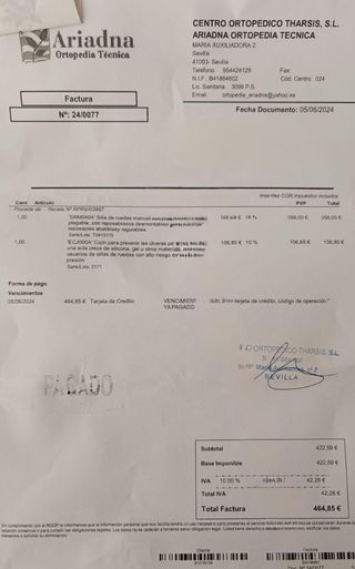 Silla de ruedas plegable. Nueva