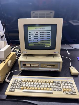 Amstrad PC1640 