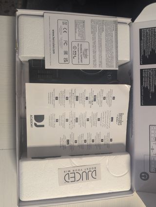 Controlador DJ Hercules Impulse 200 MK2