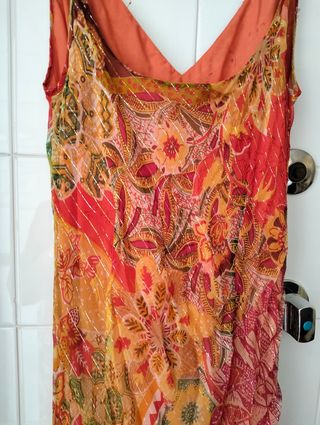 Dos vestidos de fiesta beige y marrón el beige M