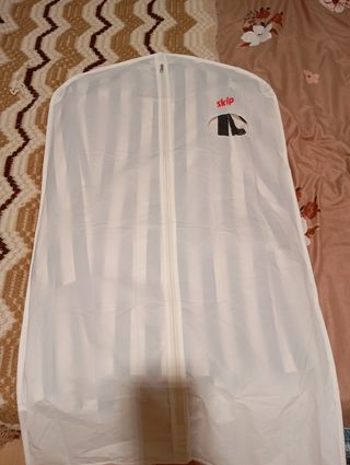 Traje de rayas para mujer