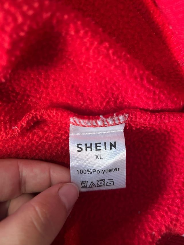 Sudadera con capucha roja