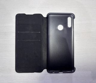 Funda negra Huawei Smart 2019 con tapa
