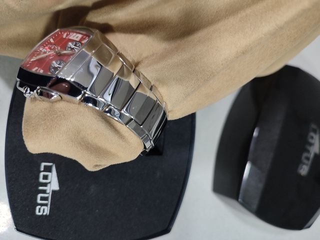 Reloj Lotus Caballero Rojo y Plateado