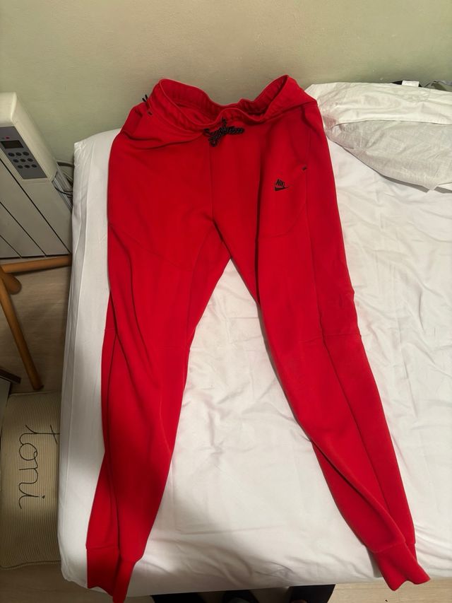 Pantalón Chándal Nike Tech Rojo