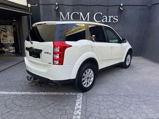 Mahindra XUV500 2.2 W8 FWD (4X2) 7 plazas 103kW (140CV)