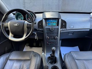 Mahindra XUV500 2.2 W8 FWD (4X2) 7 plazas 103kW (140CV)