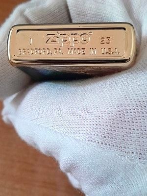 Zippo Arabesque Grabado Dorado y Verde