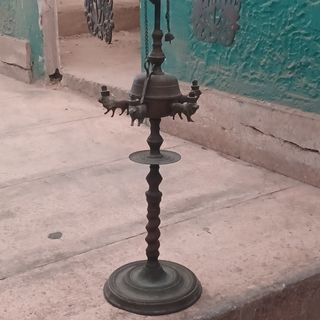 Antigüedad lámpara aceite