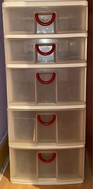 Cajonera de plástico transparente
