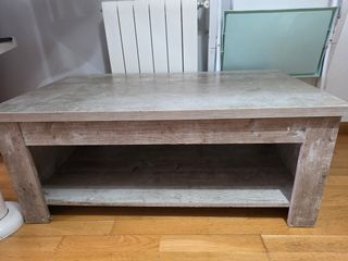 Mesa elevable de madera