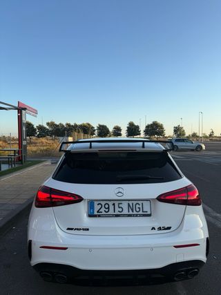 Mercedes-Benz A45 s 422cv