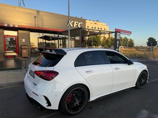 Mercedes-Benz A45 s 422cv