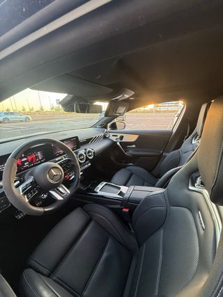 Mercedes-Benz A45 s 422cv