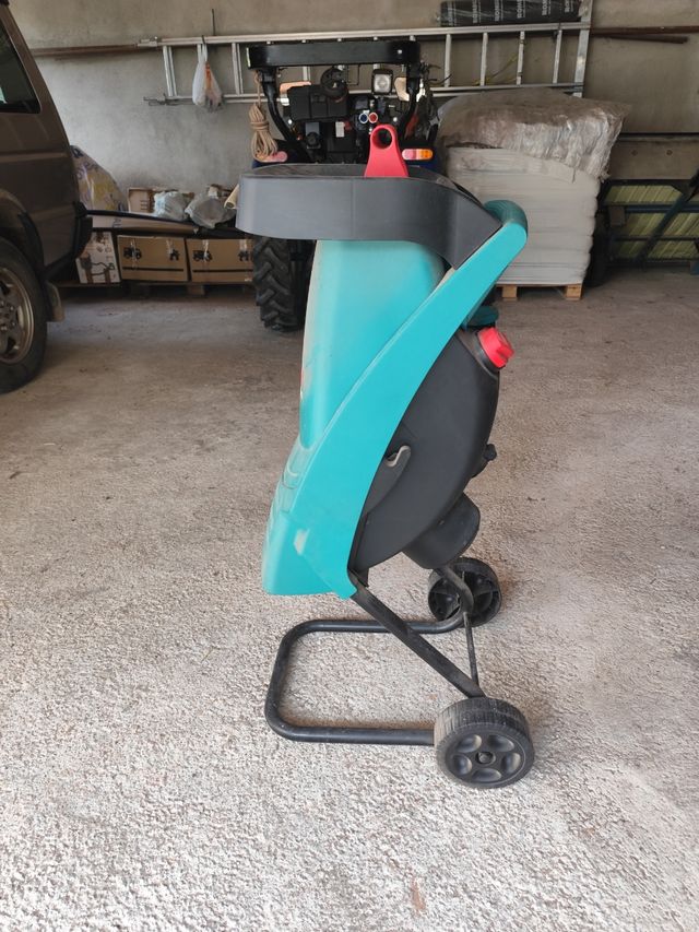 Trituradora de jardín Bosch