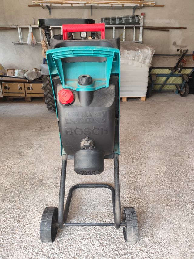Trituradora de jardín Bosch