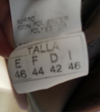 Abrigo de pelo de llama marrón