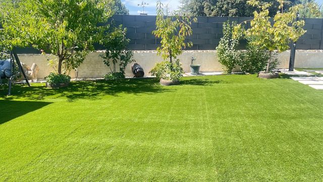 Casa en Fuentenovilla con jardín y piscina