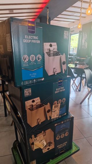 Freidora Eléctrica Metro Professional 8L
