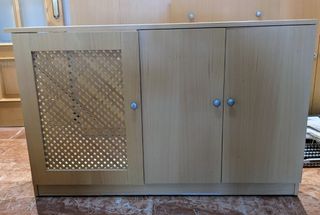 Mueble cubre radiador de madera