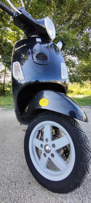 Vespa Piaggio LX50 2t año 2005