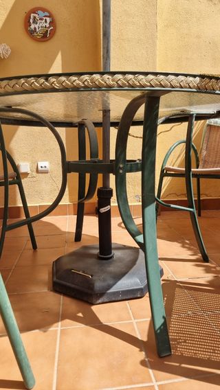 Conjunto Mesa + 4 Sillas + Sombrilla Exterior
