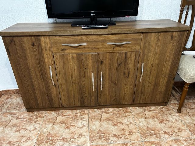Mueble de salón de madera