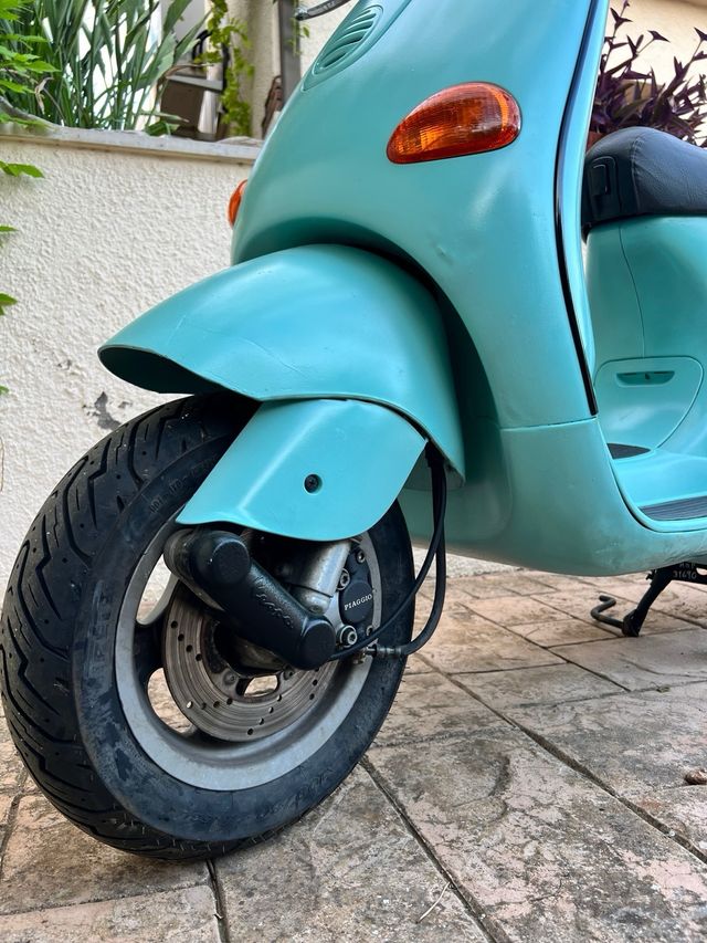 Vespa Piaggio ET4 125 1997 - MOTOR ROTO