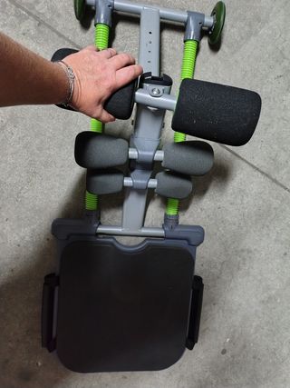 Attrezzo sportivo per addominali